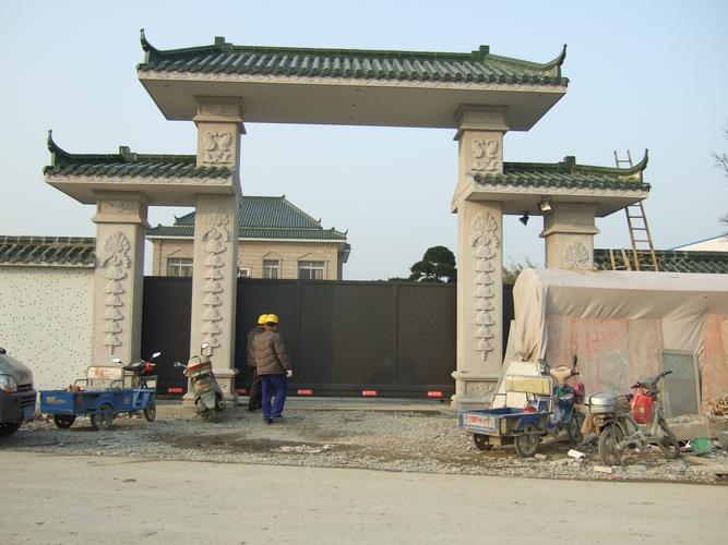 供应封板式悬浮门——佛山鸿益专业订做，开启无轨悬浮新境界